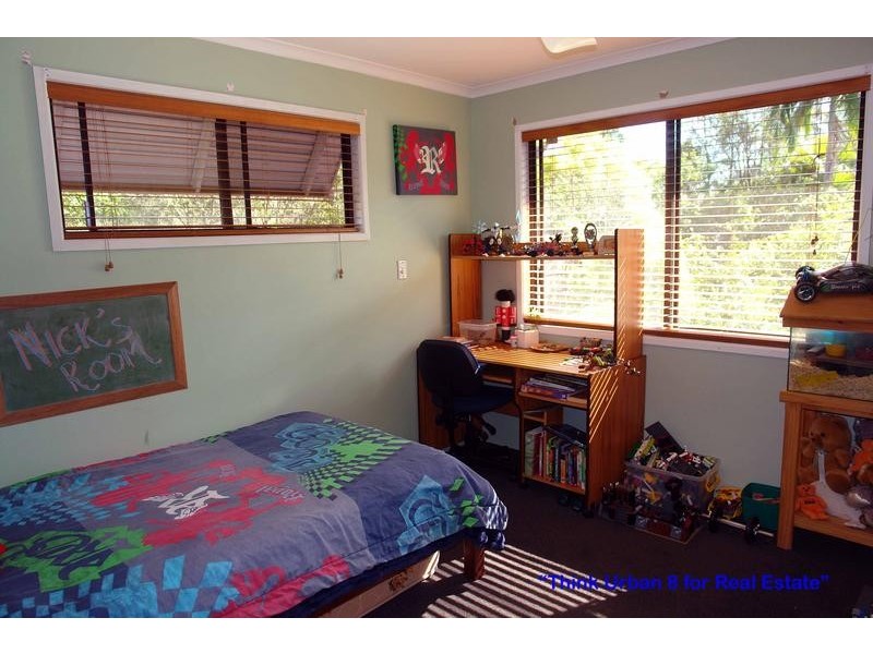 15 Mazzard Street, Bellbowrie QLD 4070